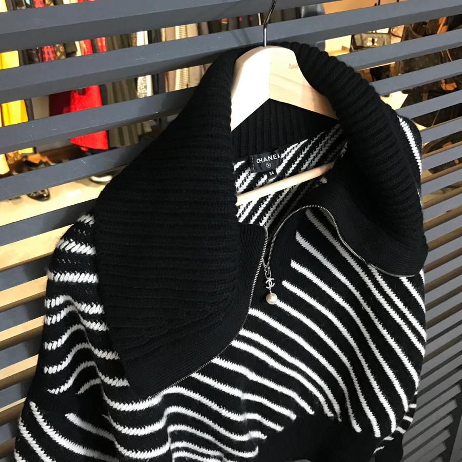 CHANEL 【超美品】シャネル ココマーク ハーフジップ ニット CHANEL 【超美品】シャネル ココマーク ハーフジップ ニット