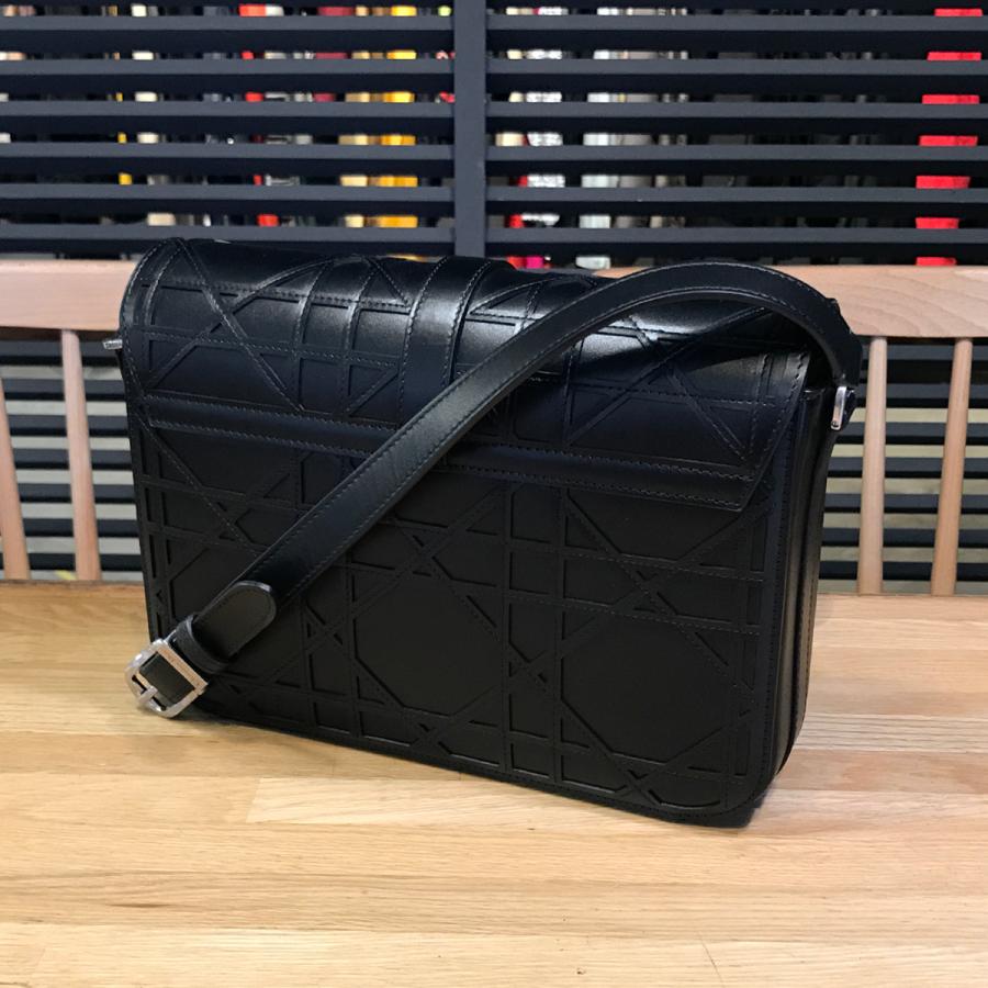 Christian Dior 【新品未使用】ディオール ショルダーバッグ Christian Dior 【新品未使用】ディオール ショルダーバッグ