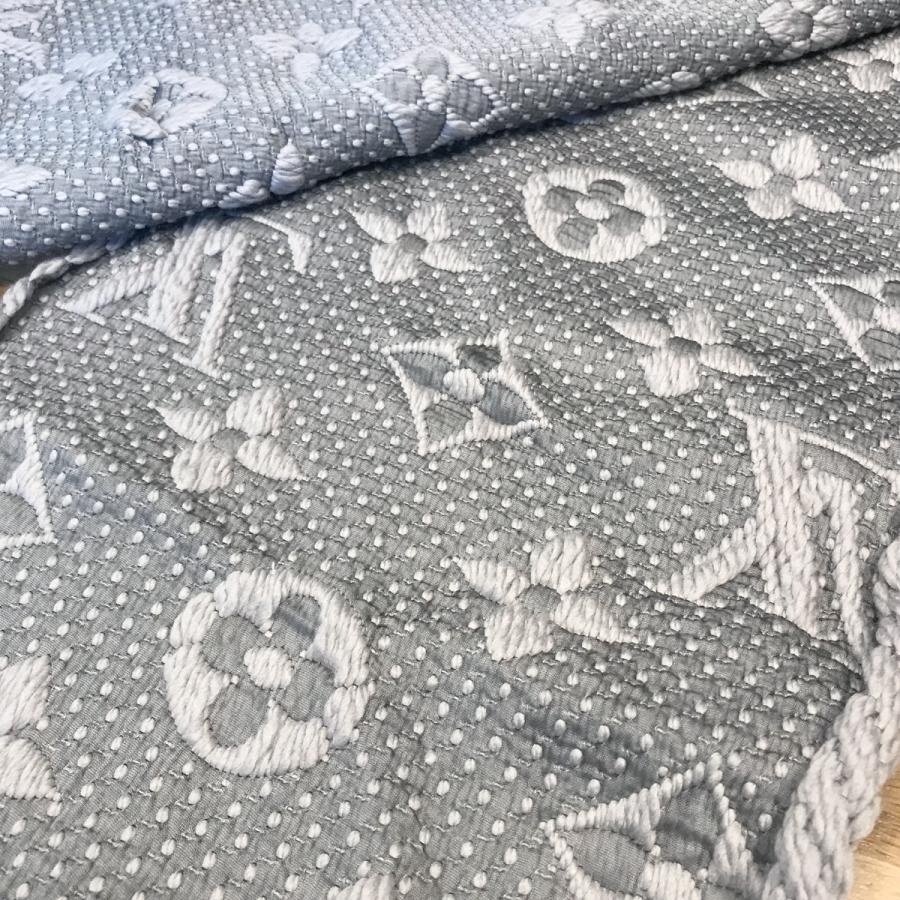 【美品】ルイヴィトン　シルク　マフラー　エシャルプ　ロゴマニア　M74742 LOUIS VUITTON（ルイ・ヴィトン） 【良品】ルイヴィトン モノグラム