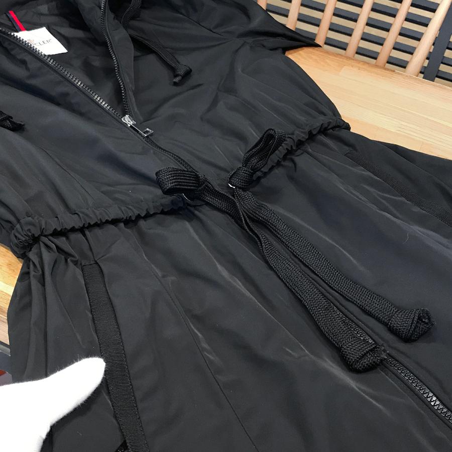 MONCLER 【超美品】モンクレール ナイロンジャケット TOPAZE MONCLER 【超美品】モンクレール ナイロンジャケット TOPAZE