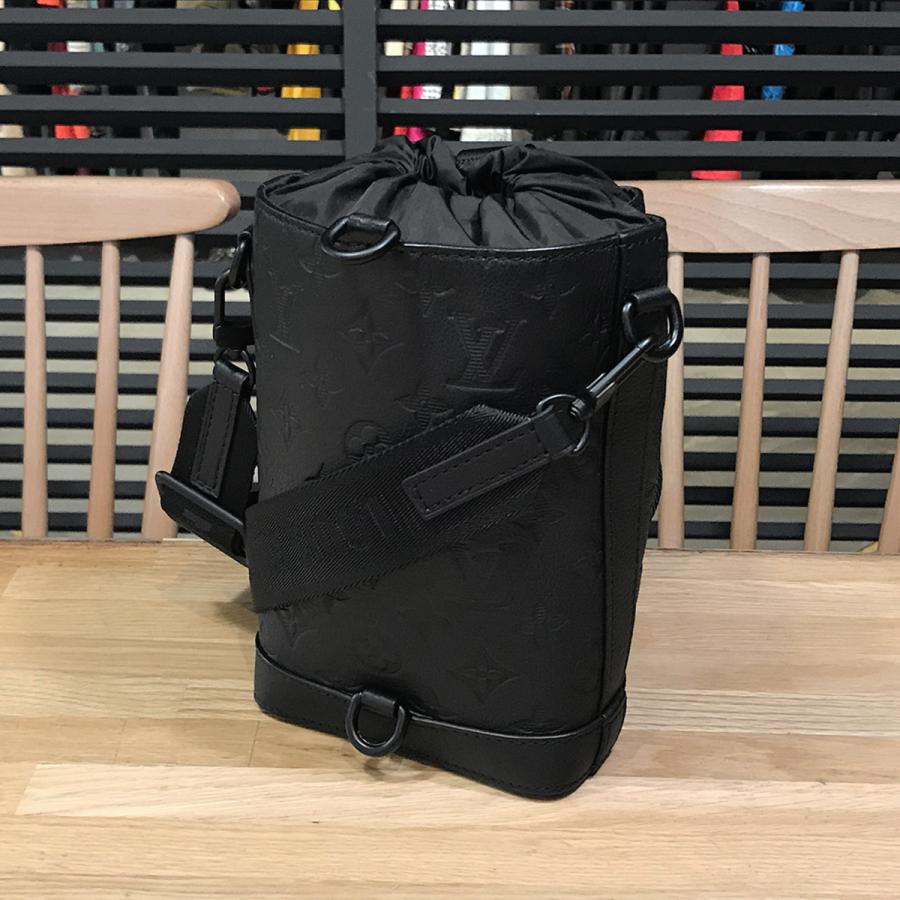 ルイヴィトン LOUIS VUITTON モノグラム シャドウ ノエスリング ショルダーバッグ ノワール M82248 中古 新入荷 LV2033 LOUIS VUITTON（ルイ・ヴィトン） ルイ ヴィトン モノグラム シャドウ