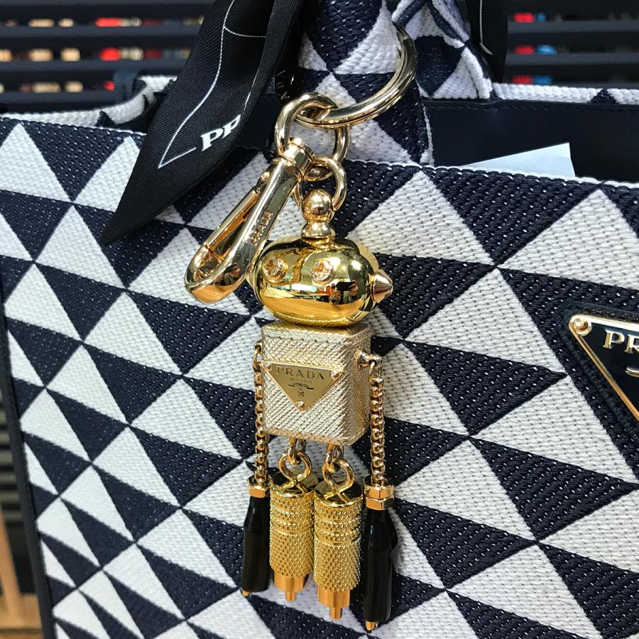 PRADA（プラダ） 【未使用】プラダ シンボル エンブロイダリー