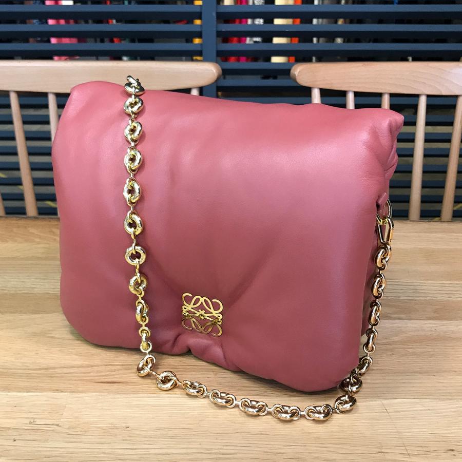 LOEWE（ロエベ） 【新品同様】ロエベ パファー ゴヤ チェーン