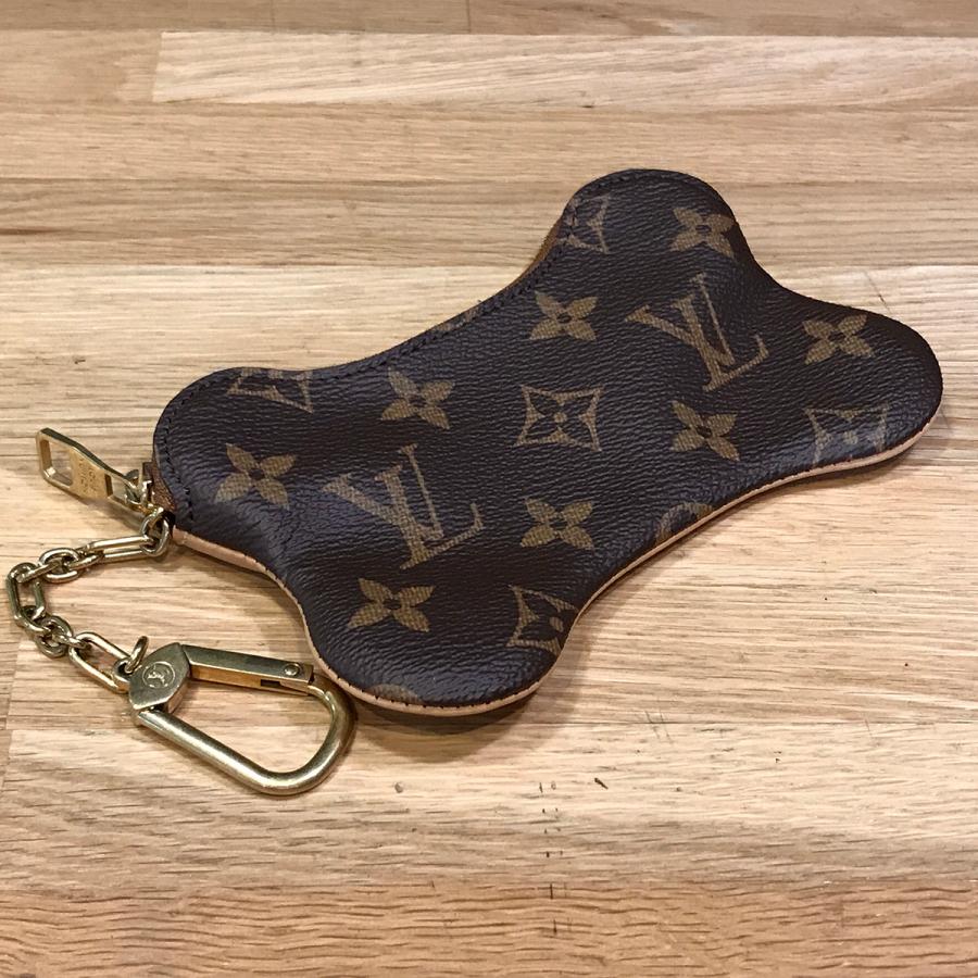 ルイヴィトンLVモノグラムキーホルダー　ヴィンテージ LOUIS VUITTON（ルイ・ヴィトン） 【新品同様】ルイヴィトン