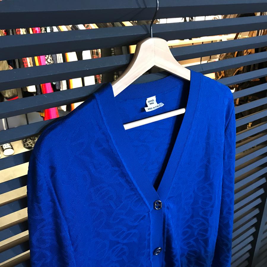 エルメス 新品未使用　ロングスリープ カーディガン HERMES エルメス 新品未使用 メドールボタン 厚手ロングカーディガン