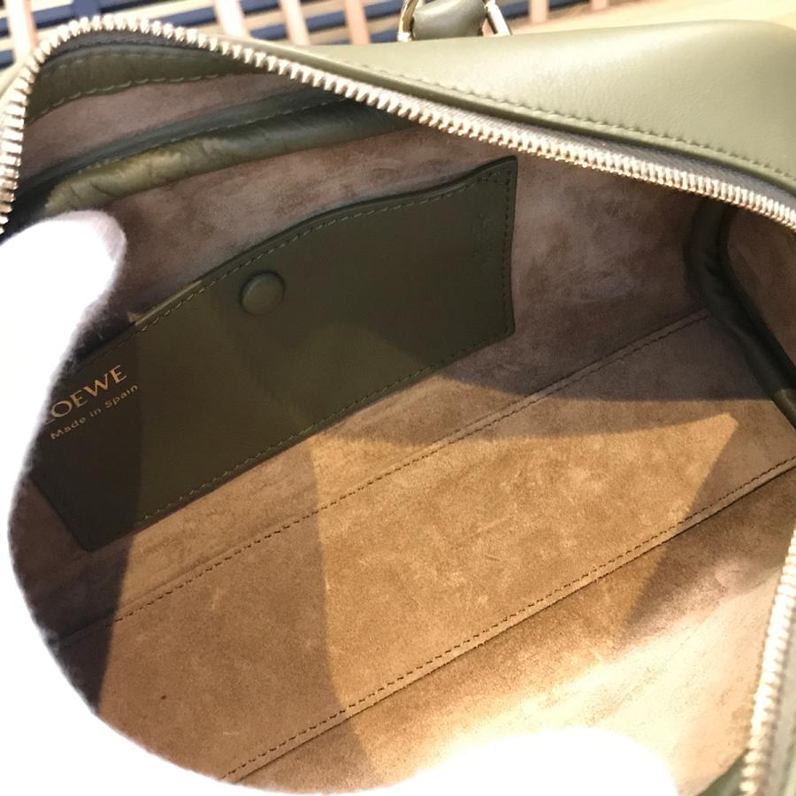 LOEWE（ロエベ） 【新品未使用】ロエベ アマソナ23 クロップドバッグ