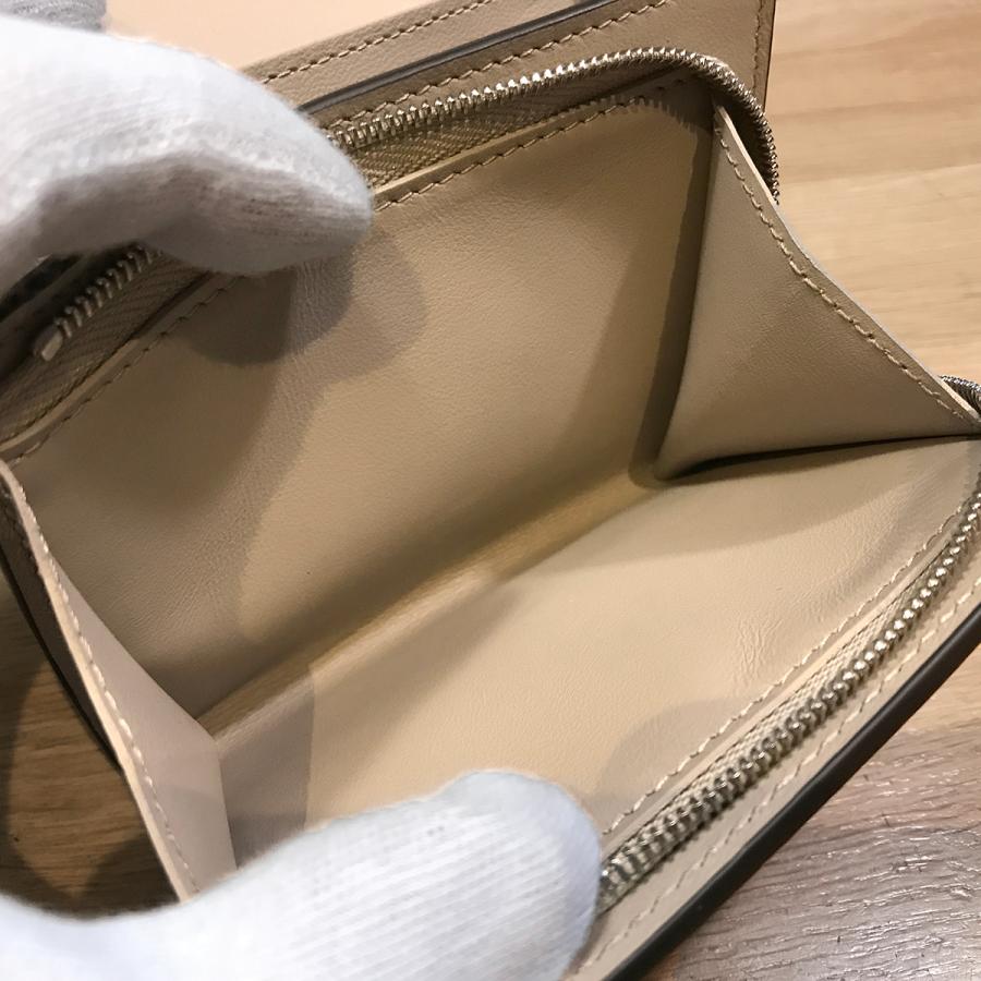 LOUIS VUITTON（ルイ・ヴィトン） 【新品同様】ルイヴィトン マヒナ