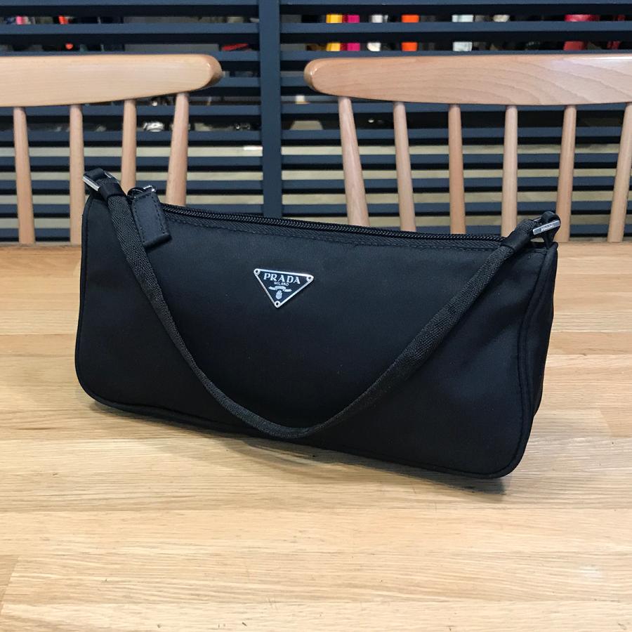【美品】PRADA ポーチ 2つセット PRADA（プラダ） 【超美品】 アクセサリーポーチ ナイロン ブラック