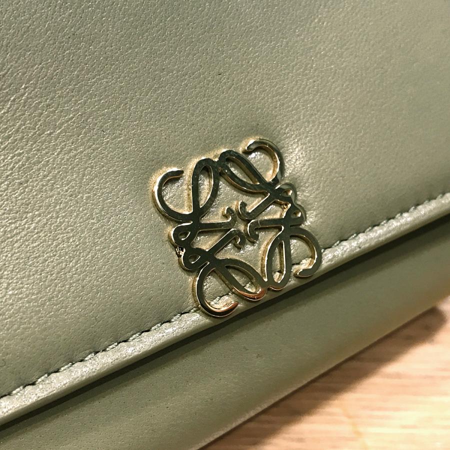 LOEWE（ロエベ） 【新品未使用】ロエベ パファー アナグラム