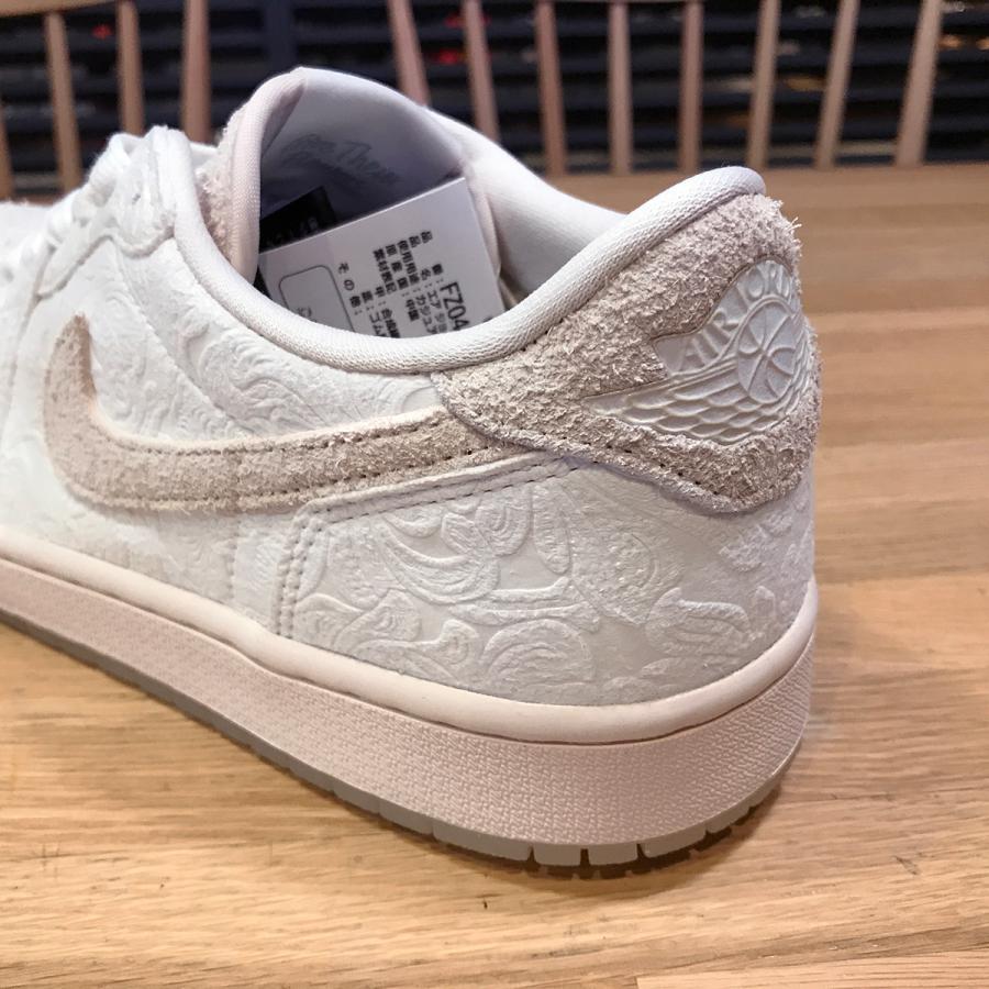 ナイキ　FJ1581-160　ホワイト／クリムゾン　29cm NIKE（ナイキ） 【新品未使用】ナイキ クリスポール コラボ エア
