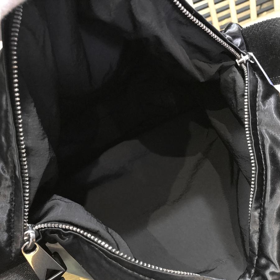 ボッテガヴェネタ　ボディバッグ　黒 BOTTEGA VENETA（ボッテガ・ヴェネタ） 【美品】ボッテガヴェネタ