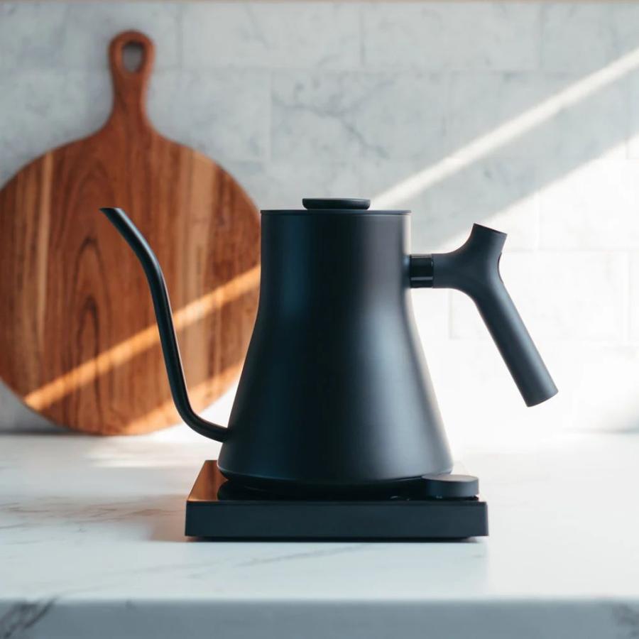 FELLOW Stagg EKG Black 温度計付き電気ケトル 900ml(0.9L) 日本正規 