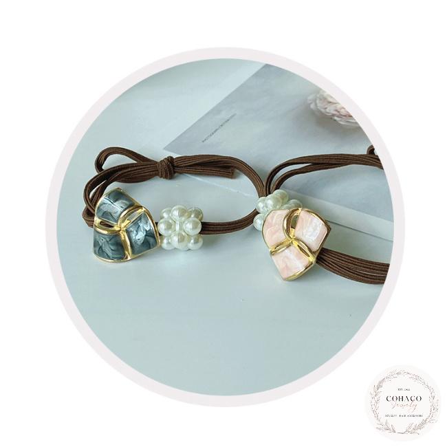 パールビジューヘアゴム トライアングル ヘアアクセサリー シュシュ 髪