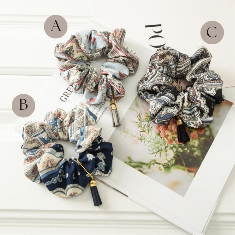 シュシュ ペイズリー柄 タッセル 付き ヘアアクセサリー 髪留め
