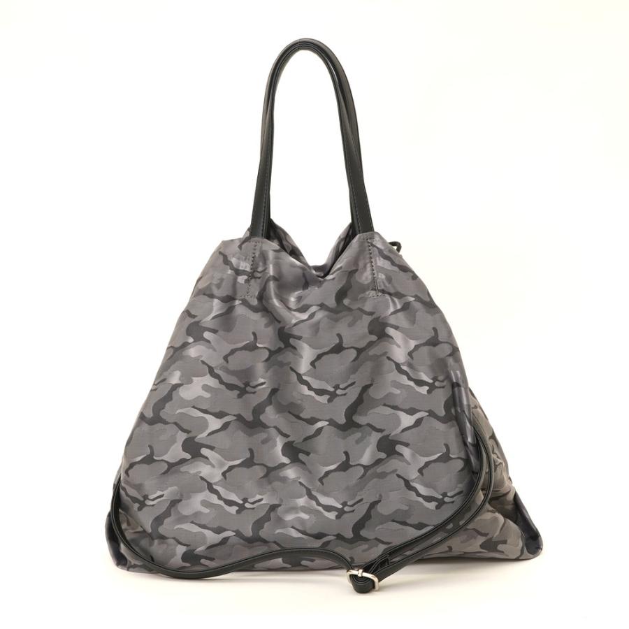 迷彩柄　巾着バッグ　2way COOCO カモフラ柄 ナイロン トートバッグ 巾着バッグ 大人 通勤