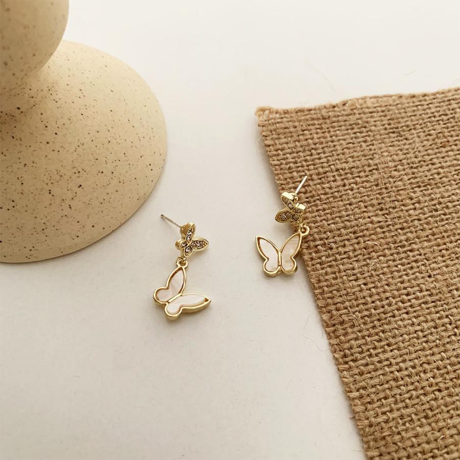 【美品未使用】アナスイ　2連ネックレスピアスセット　蝶　バタフライ 美品未使用】アナスイ 2連ネックレスピアスセット 蝶 バタフライ