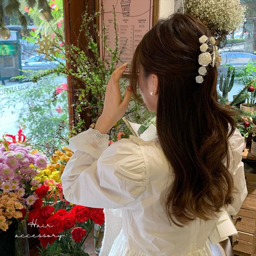 くすみ赤薔薇×パール×ビジュー☆ヘアクリップ