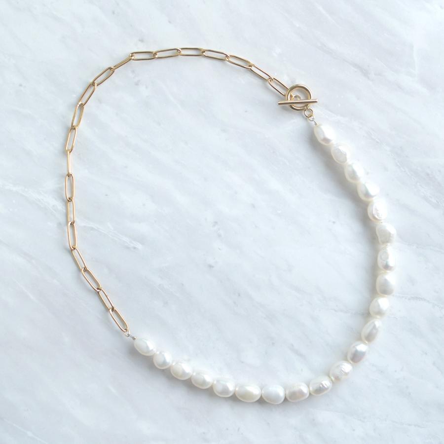 上質な天然パールとオーバルチェーンのネックレス / 淡水パール  