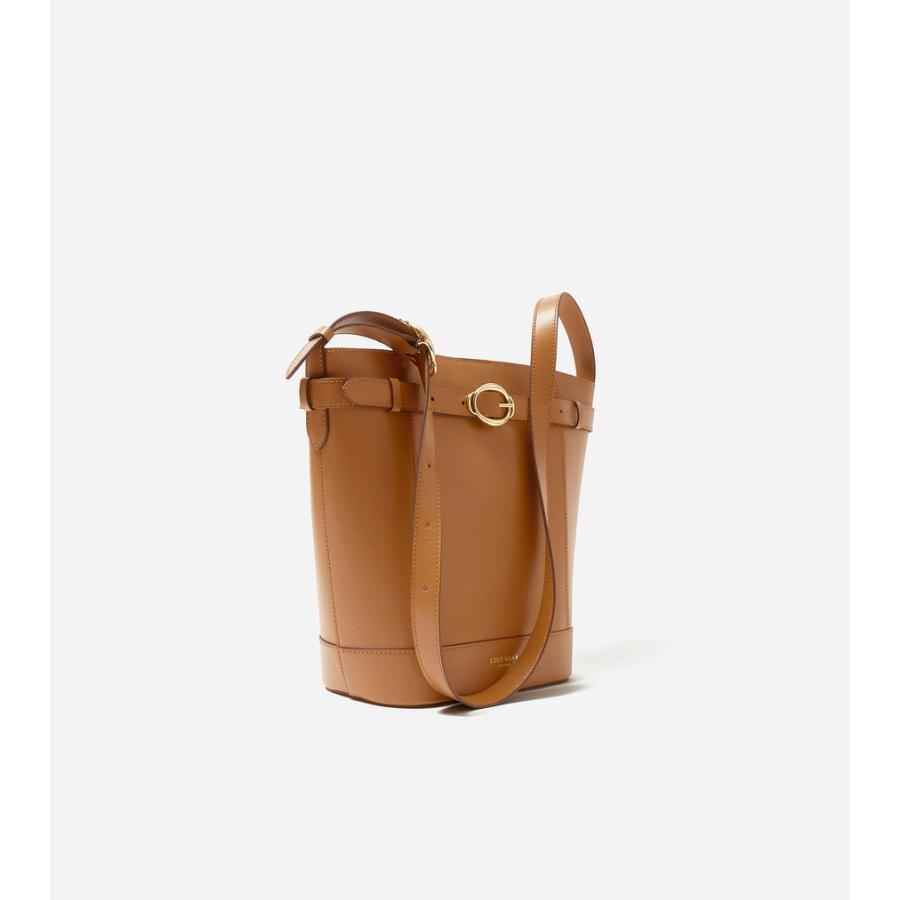 コールハーン Colehaan レディース バッグ & アクセサリー バッグ アレキサンドリア バケット バッグ womens U08460 ニューキャラメルの画像