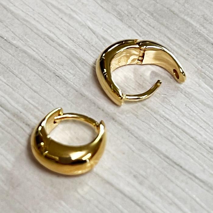 TOM WOOD TOMWOOD トムウッド ピアス Ice Huggies Gold アイス TOM WOOD TOMWOOD トムウッド ピアス Ice Huggies Gold アイス