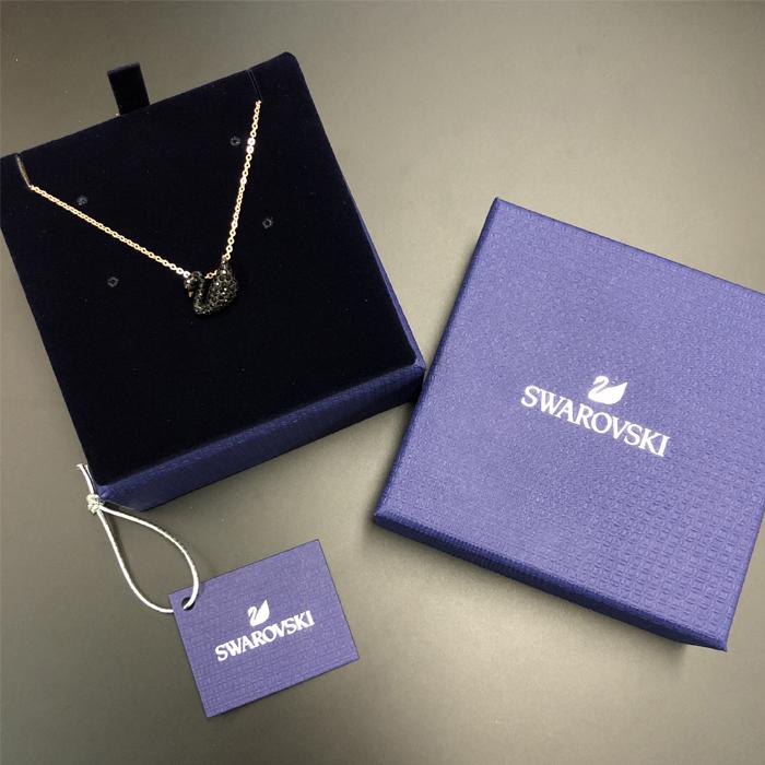 SWAROVSKI スワロフスキー Iconic Swan ネックレス 小 黒 ブラック アイコニック スワン 5204133 ブランド クリスマスプレゼント オススメ ホワイトデー 母の日 : 5204133 : Colemo - 通販 - Yahoo!ショッピング SWAROVSKI スワロフスキー Iconic Swan ネックレス 小 黒 ブラック アイコニック スワン 5204133 ブランド クリスマスプレゼント オススメ ホワイトデー 母の日 : 5204133 : Colemo - 通販 - Yahoo!ショッピング