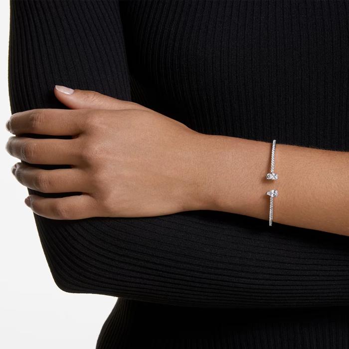 SWAROVSKI レビュー特典あり スワロフスキー Attract バングル SWAROVSKI レビュー特典あり スワロフスキー Attract バングル