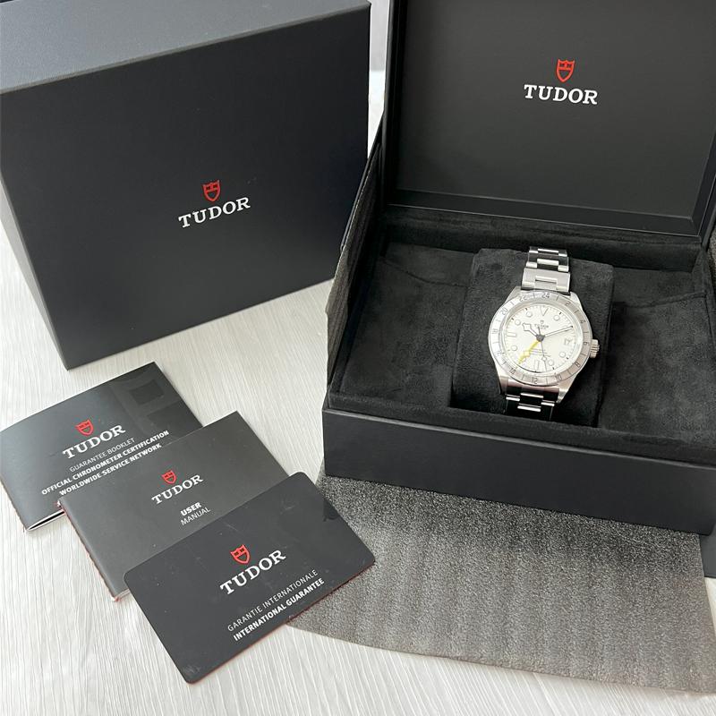 TUDOR（チューダー） 新品 腕時計 M79470-0004 Black Bay Pro マニュ