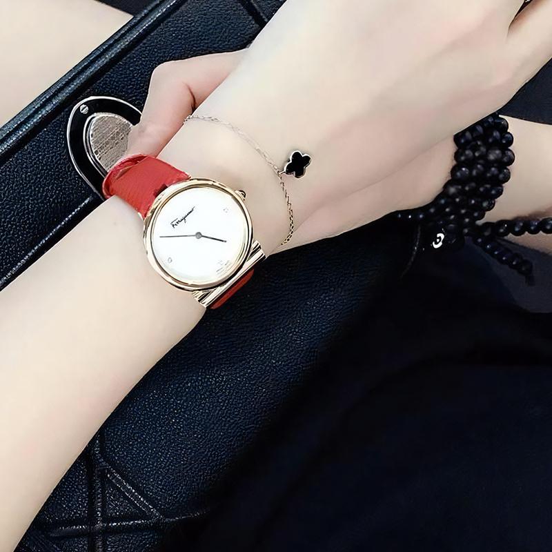 FERRAGAMO（フェラガモ） 【特価セール】FERRAGAMO ダイヤモンド 付き