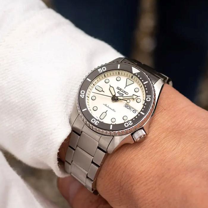 SEIKO5スポーツ【4R36-13VO】 【手巻き付き】BOX付 楽天市場】【ポイント最大58倍＆最大2000円OFFクーポン！】セイコー 5