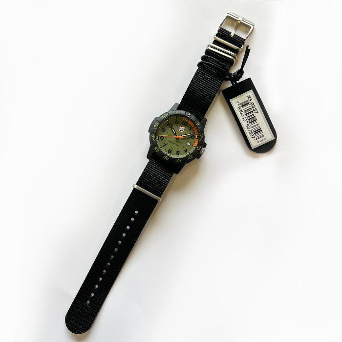 LUMINOX（ルミノックス） 【専用ケース付属】LUMINOX 腕時計 メンズ XS