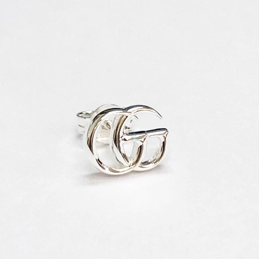 GUCCI グッチ ダブルG フラワー スタッズ ピアス アシンメトリー GUCCI グッチ ダブルG フラワー スタッズ ピアス アシンメトリー