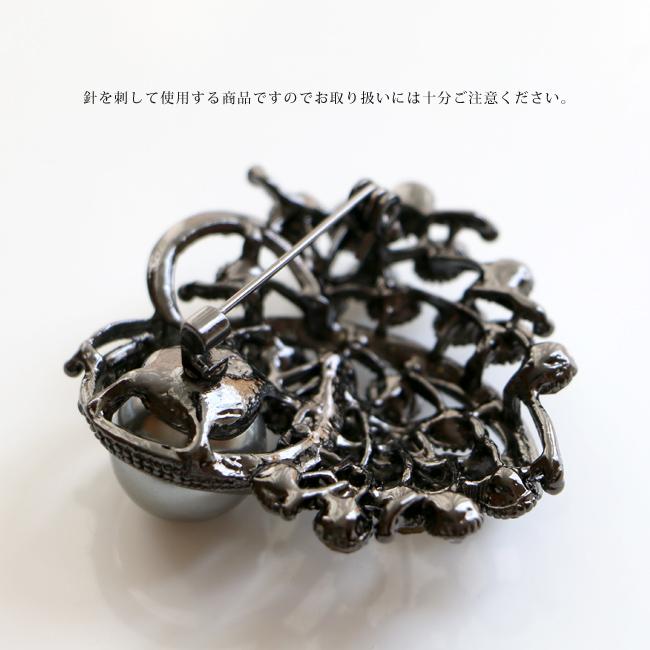 バーバリーズ［ピンブローチ］ラインストーン　パール　チェーン　ヴィンテージ REAL STYLE ブローチ ピン パール 卒業式 おしゃれ 入学式 レディース