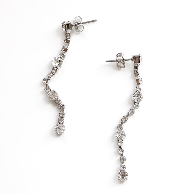 プチプラ ピアス スタッドピアス チタンポスト ロングピアス ラインストーン ダイヤレーン シルバー 銀色 レディース アクセサリー |  | 02