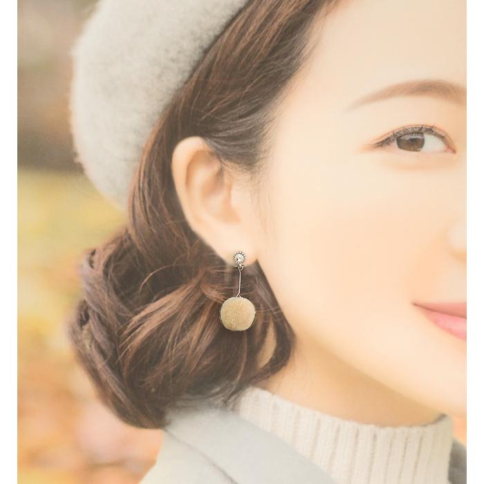 ピアス イヤリング イアリング レディース ポンポンボール ポンポン おしゃれ 人気 20代 30代 40代 50代 大ぶり 大きい ネジ式 当店オリジナル ハンドメイド |  | 05
