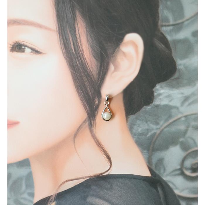 ピアス レディース パール Ｐパール 揺れる ゆらゆら チタンピアス チタンポスト シルバー ホワイト 白色 アクセサリー 誕生日 人気 彼女 妻 女性 嫁 プレゼント |  | 03