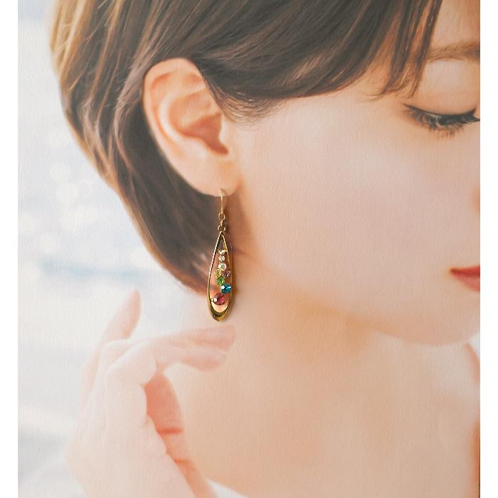 ピアス レディース ビジュー 揺れる ゆらゆら 樹脂ピアス 樹脂フック ゴールド マルチカラー 白色 アクセサリー 誕生日 人気 彼女 妻 女性 嫁 プレゼント |  | 04