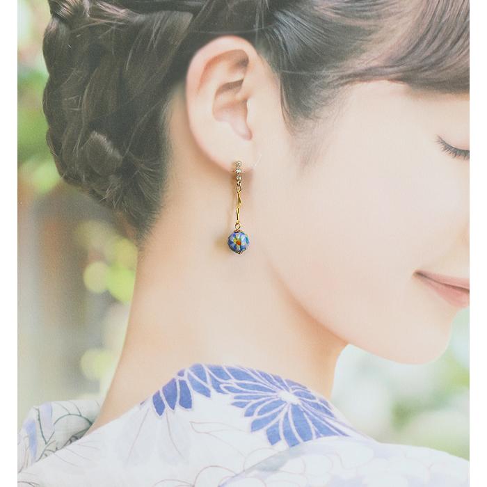 ピアス レディース とんぼ玉 蜻蛉玉 和風 トンボ玉 花柄 春 揺れる ロング チタンピアス チタンポスト ブルー アクセサリー 誕生日 彼女 妻 女性 嫁 プレゼント |  | 03
