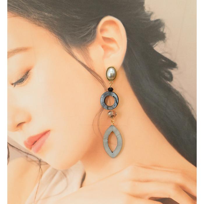 ピアス アレルギー対応 アレルギー レディース シェル 貝 フープ パール 当店オリジナル 大ぶり 50代 大きめ 大きい おしゃれ 揺れる チタン ハンドメイド |  | 03