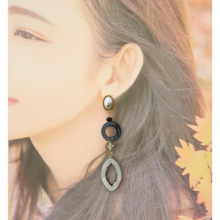 ピアス アレルギー対応 アレルギー レディース シェル 貝 フープ パール 当店オリジナル 大ぶり 50代 大きめ 大きい おしゃれ 揺れる チタン ハンドメイド |  | 05