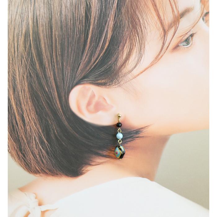 handmade/風鈴と猫のピアス 浴衣 和装 とんぼ玉 トンボ玉 大ぶり ロング イヤリング ガラス玉 和柄 風鈴 浴衣
