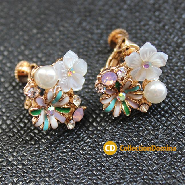 フラワー お花 ラインストーン シェル パール イヤリング おしゃれ 大ぶり パール 花 ゴールド マルチカラー カラフル ネジバネ式 Tw1070 Collectiondomina 通販 Yahoo ショッピング