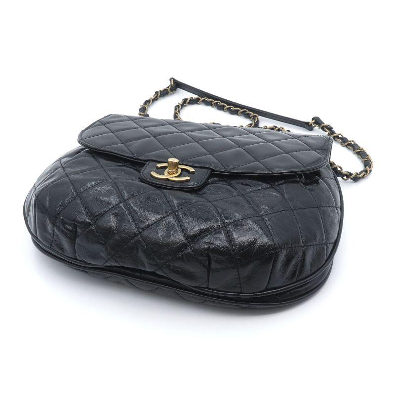 CHANEL（シャネル） ハーフムーン 20番台 レザー マトラッセ ブラック