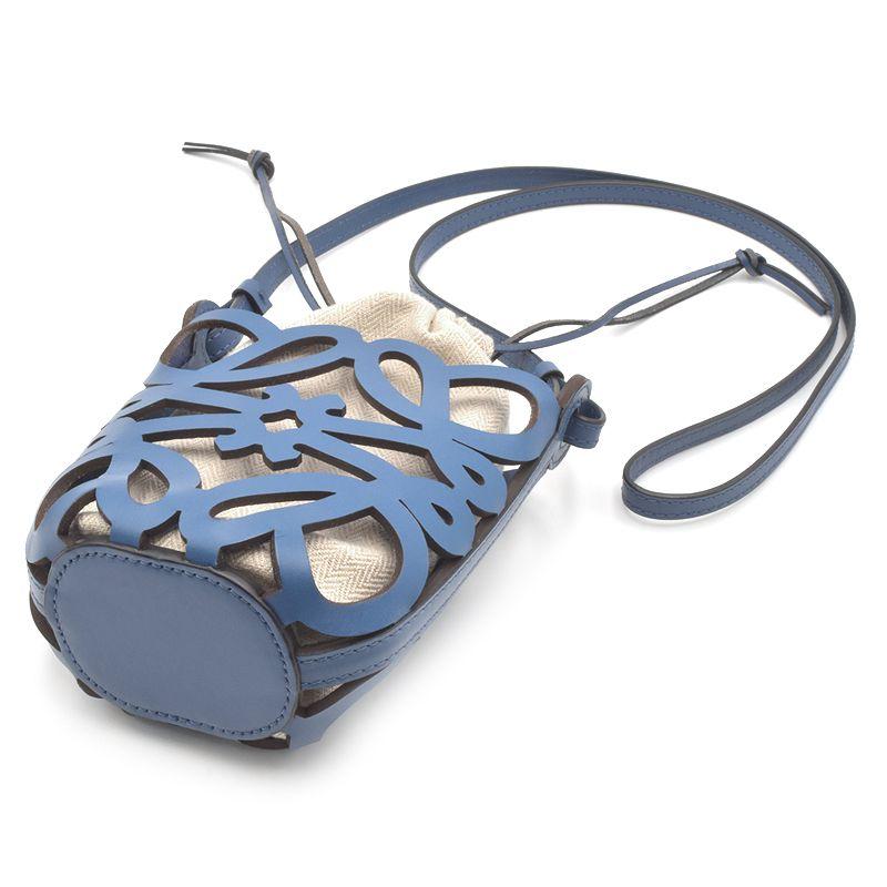 LOEWE ロエベ アナグラムカットアウトポケット C922Y62X02 LOEWE ロエベ アナグラムカットアウトポケット C922Y62X02