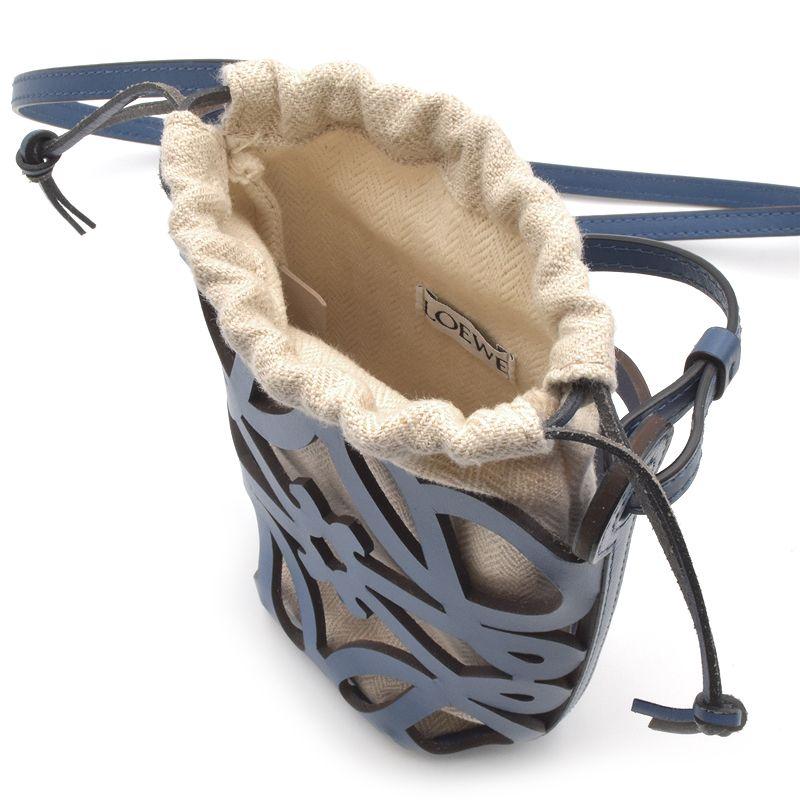LOEWE ロエベ アナグラムカットアウトポケット C922Y62X02 LOEWE ロエベ アナグラムカットアウトポケット C922Y62X02
