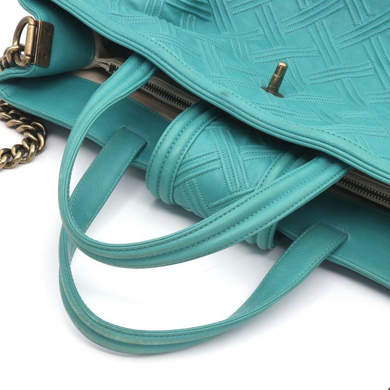 CHANEL（シャネル） チェーンショルダーバッグ 17番台 カーフスキン