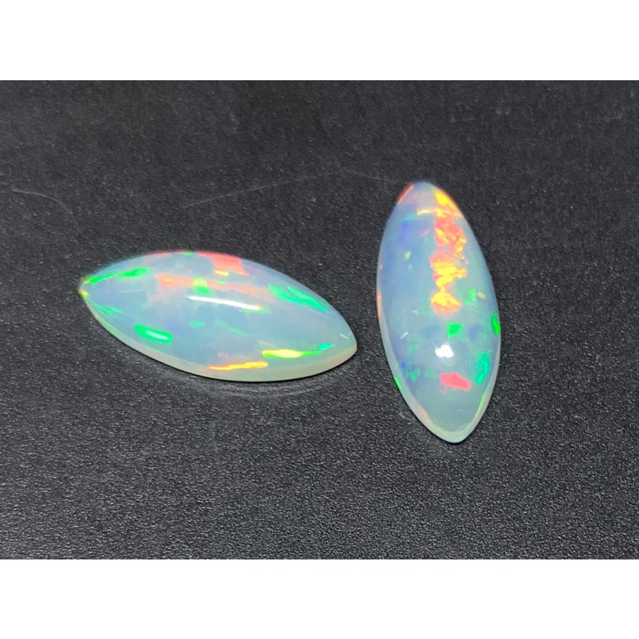 オパール(ペアセット) 2.577ct/2.930ct 宝石鑑別書付き 17.5mm×7.3mm×4.9mm/17.4mm×7.3mm×5.2mm 天然 ルース（ 裸石 ） 4990Y_3