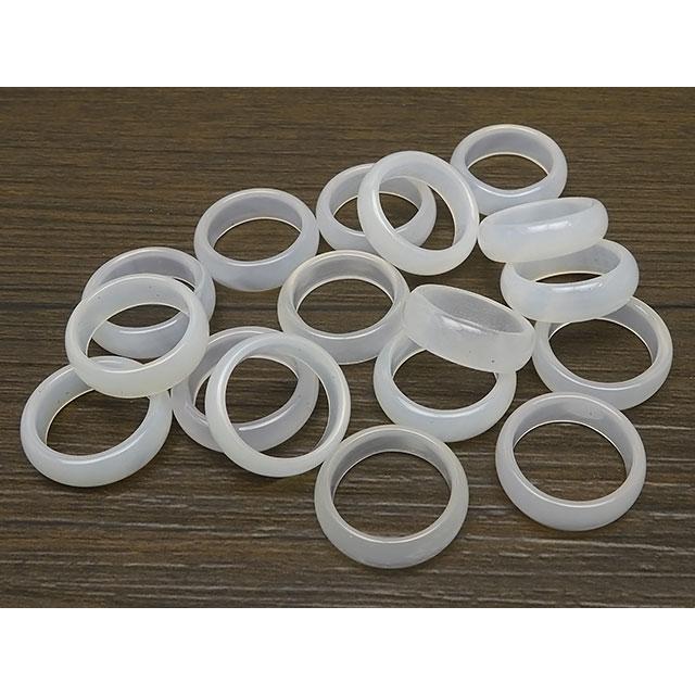 ホワイトカルセドニー リング 9号 No.1[1コ販売] / 60-40 KA-RGWH1