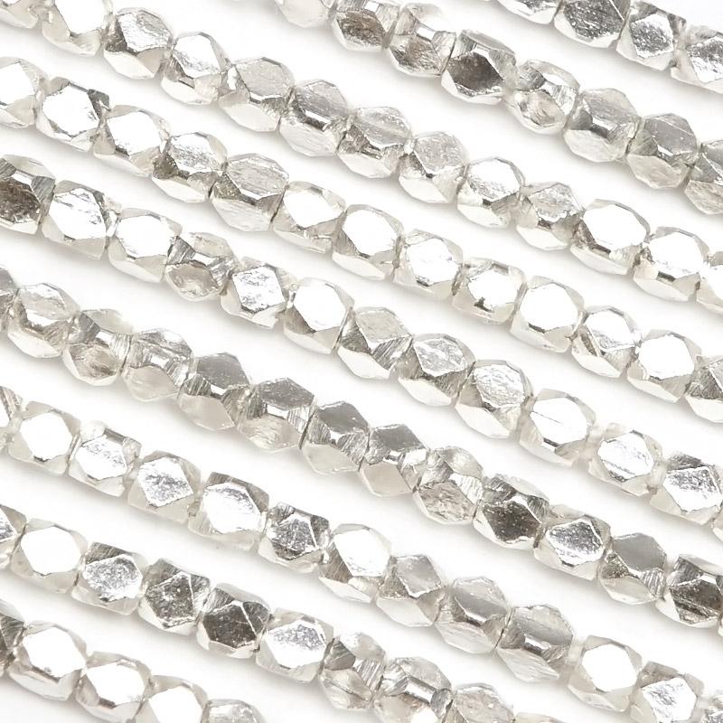 カレンシルバー キューブカット 2mm【1連販売】 / KLN-79CB-X : 天然石