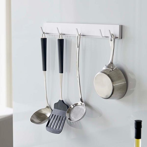 キッチンツールフック マグネット レンジフードフック Tower タワー 山崎実業 キッチンフック レンジフード 換気扇 お弁当グッズのカラフルボックス 通販 Yahoo ショッピング