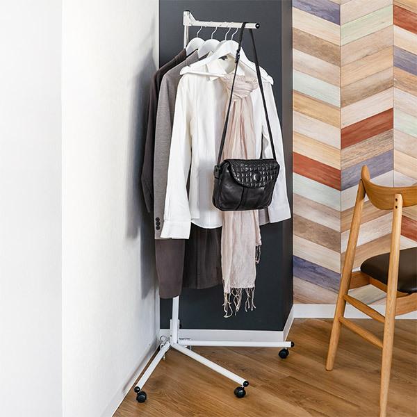 ハンガー ラック 三角コーナーハンガー 折りたたみ 組立式 （ パイプ